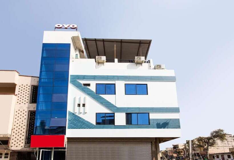 Oyo 11929 Hotel Ridhi Sidhi