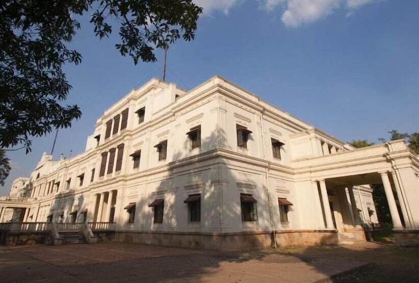 Oyo 11929 Hotel Ridhi Sidhi