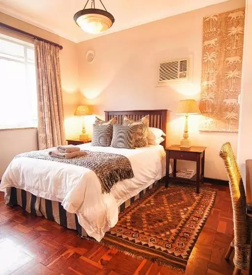 پانسیون Hilltop Manor Bed And Breakfast