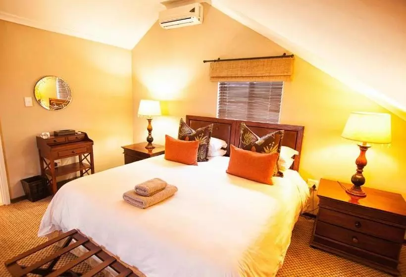 پانسیون Hilltop Manor Bed And Breakfast