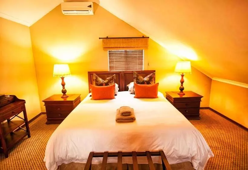 پانسیون Hilltop Manor Bed And Breakfast