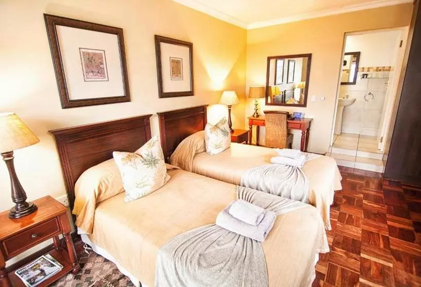 پانسیون Hilltop Manor Bed And Breakfast