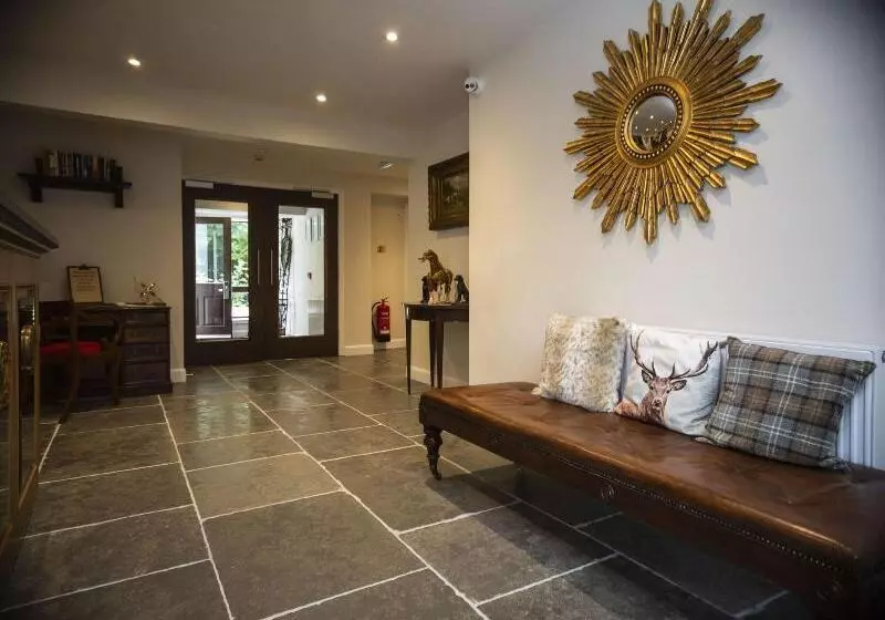 Majatalo The Skye Inn