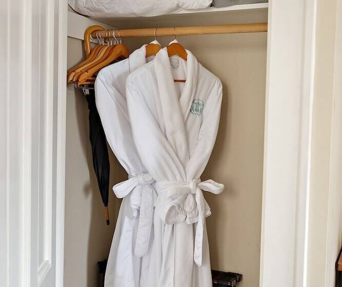 Schronisko Mccully House Inn