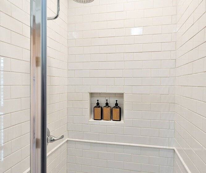 Schronisko Mccully House Inn