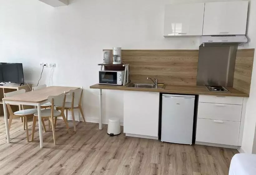 Appart'hôtel La Suze Sur Sarthe