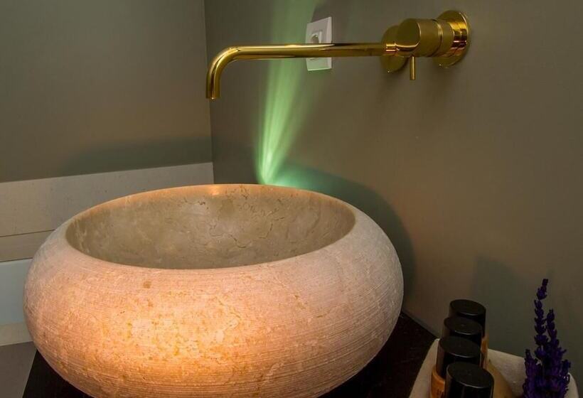 هتل Boutique Loriente