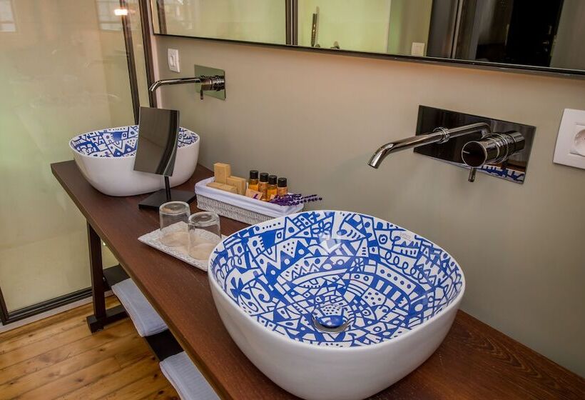 هتل Boutique Loriente