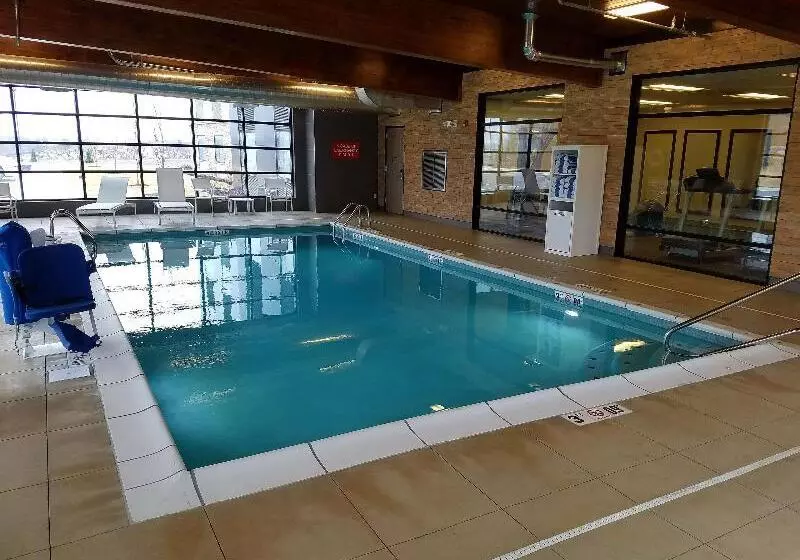 ホテル Country Inn & Suites By Radisson, Lawrence, Ks