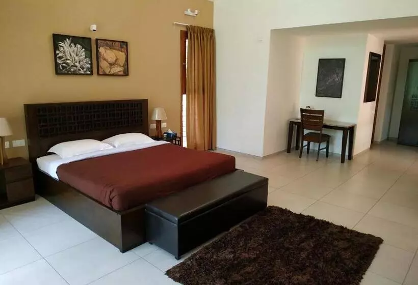 リゾートホテル The Birchwood Retreat, Madikeri