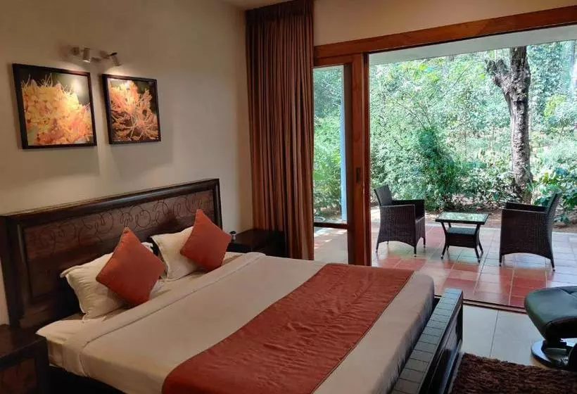 リゾートホテル The Birchwood Retreat, Madikeri