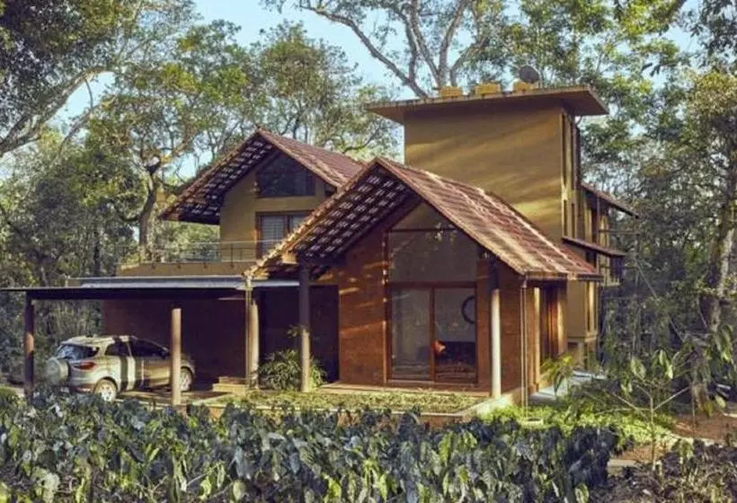 リゾートホテル The Birchwood Retreat, Madikeri