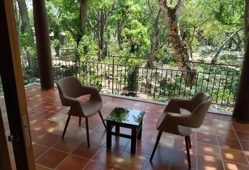 リゾートホテル The Birchwood Retreat, Madikeri