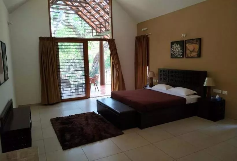 リゾートホテル The Birchwood Retreat, Madikeri