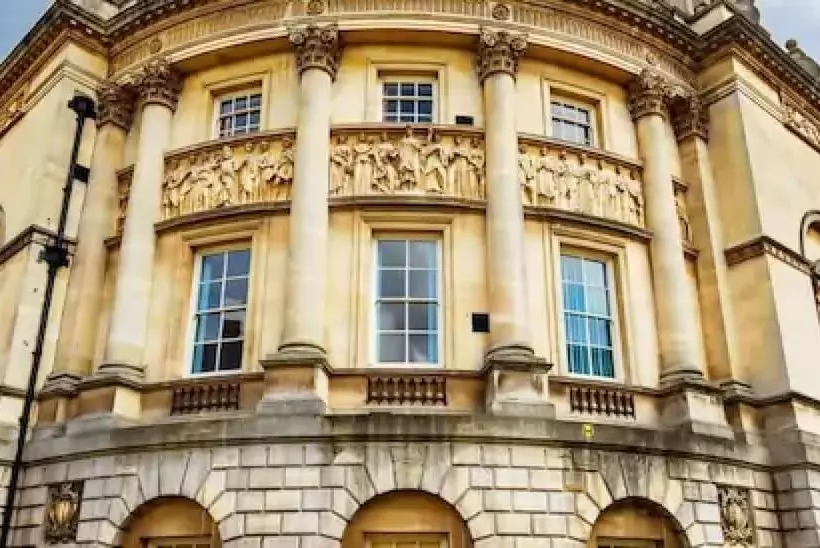 ユースホステル The Black Fox