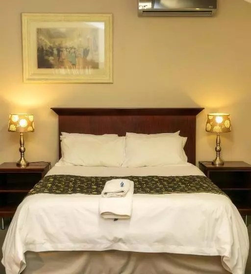 Hotelli Mondior Manor Guest House