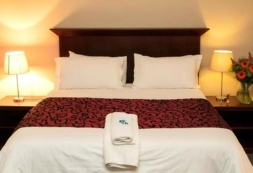 Hotelli Mondior Manor Guest House