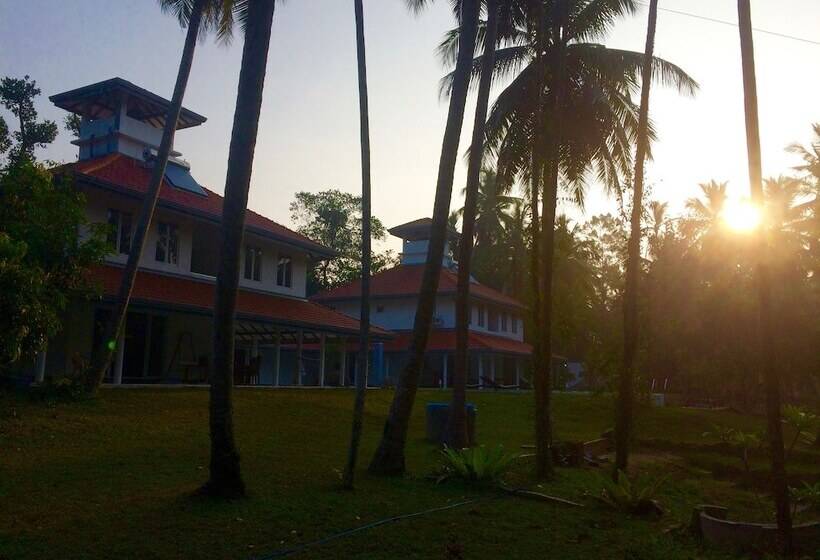 بنسيون Anuhas Airport Villas