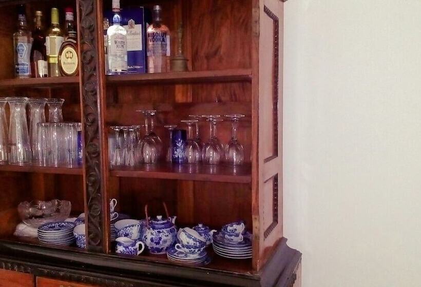 بنسيون Anuhas Airport Villas