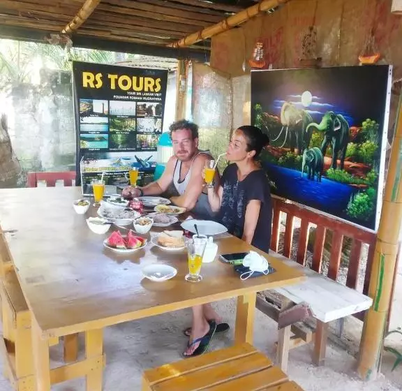 پانسیون Rosa Shashi Cabanas