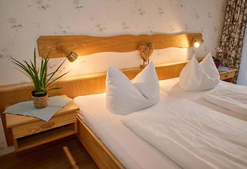 Retkeilymaja Gasthof Oberwirt