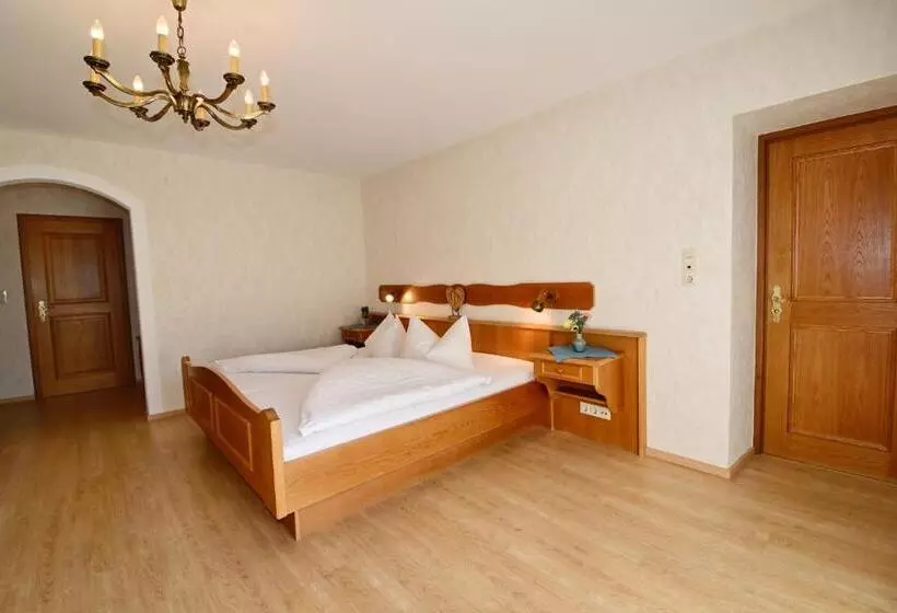 Retkeilymaja Gasthof Oberwirt