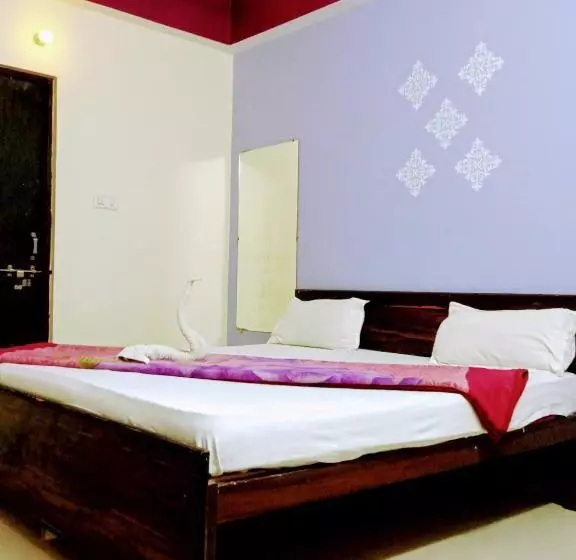 ペンション The Shivay Guest House