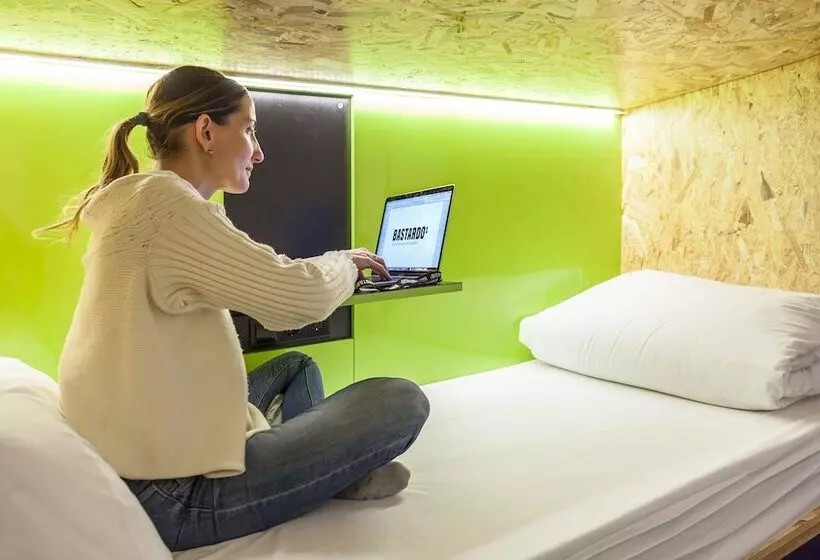 Bastardo Hostel