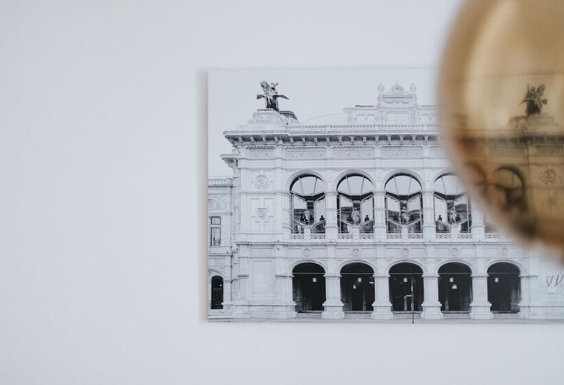 Parks 73 The Townhouse