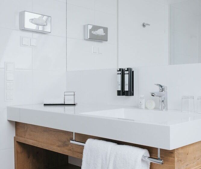 Parks 73 The Townhouse