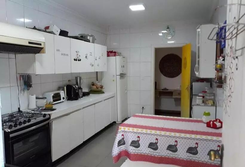 پانسیون Alpha Hospedaria & Hostel