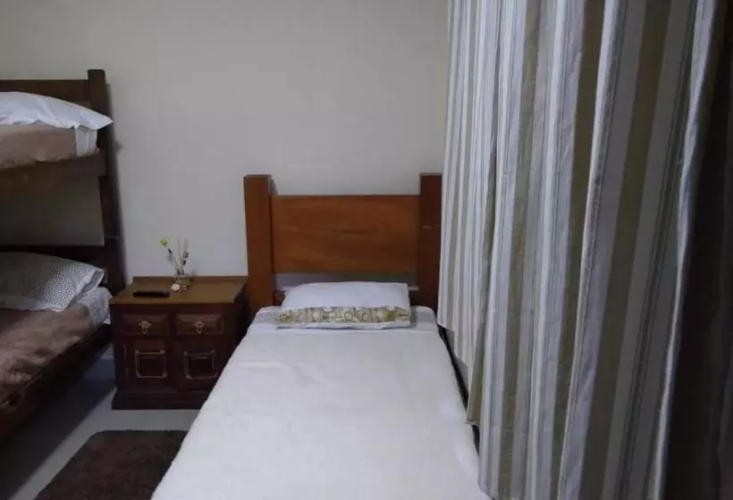 پانسیون Alpha Hospedaria & Hostel