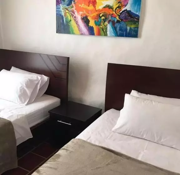 ペンション Hostal Rous San Gil