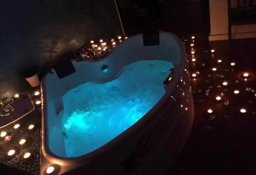 Suitesicily Rooms Vasca Idromassaggio Palermo