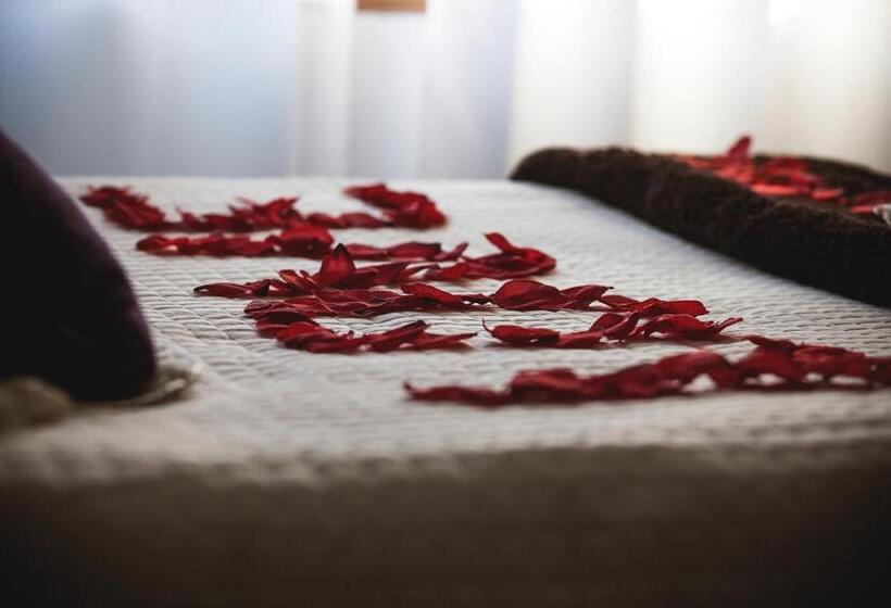 هاستل Junior Suites Con Jacuzzi