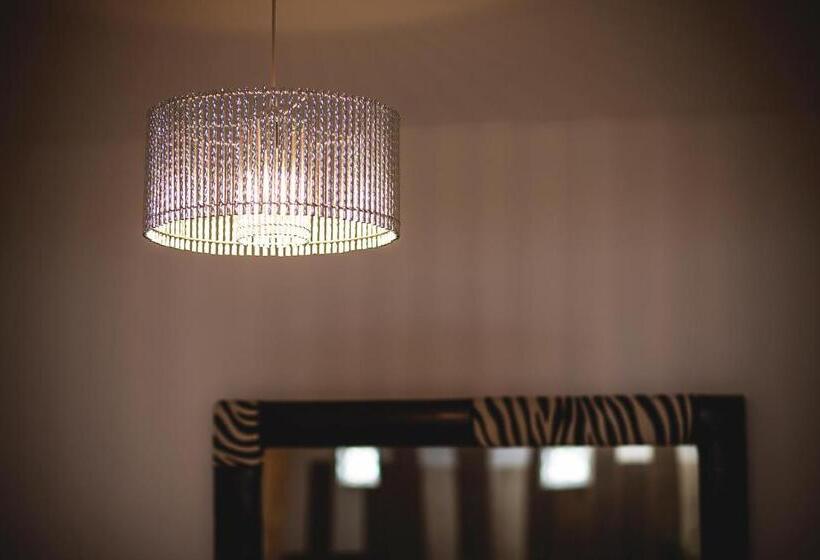 هاستل Junior Suites Con Jacuzzi