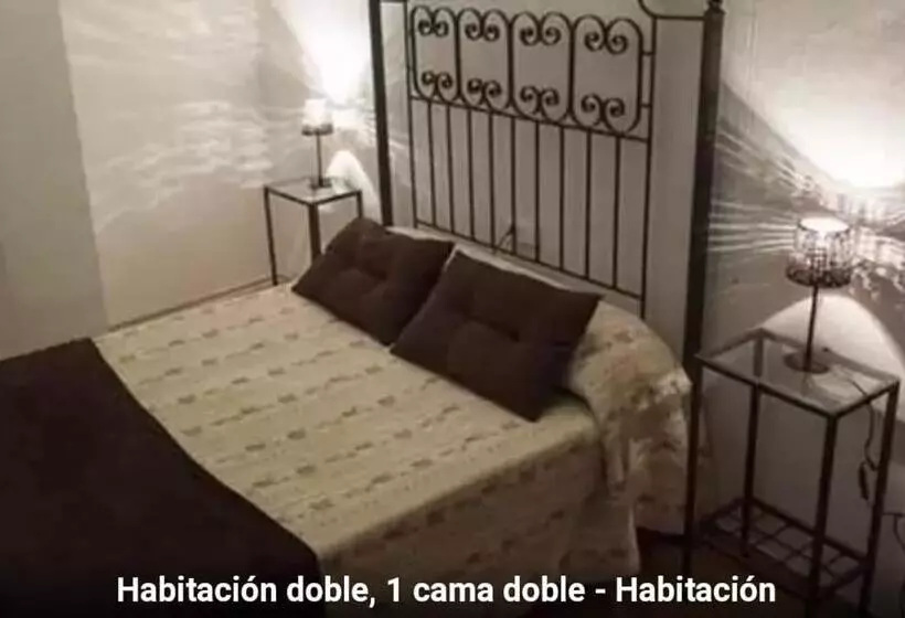 Pensión Hostal Calderon Cuenca