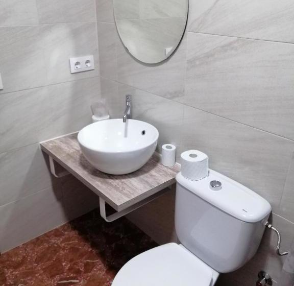 بنسيون Hostal Miguel Hernandez