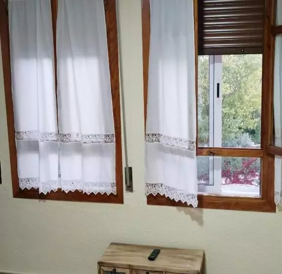 ペンション Hostal Miguel Hernandez