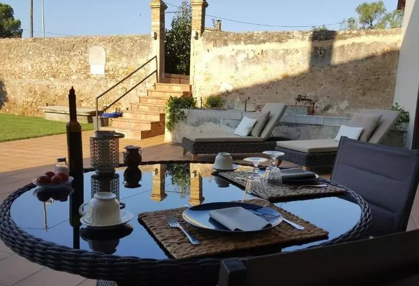 ホテル Can Dispès