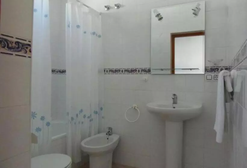 پانسیون Hostal La Parada