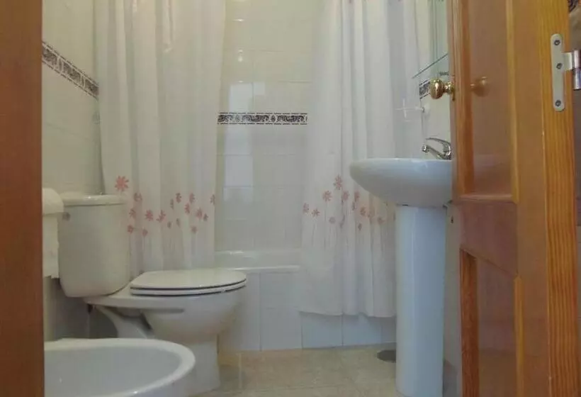 پانسیون Hostal La Parada