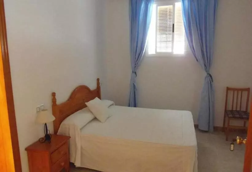 پانسیون Hostal La Parada