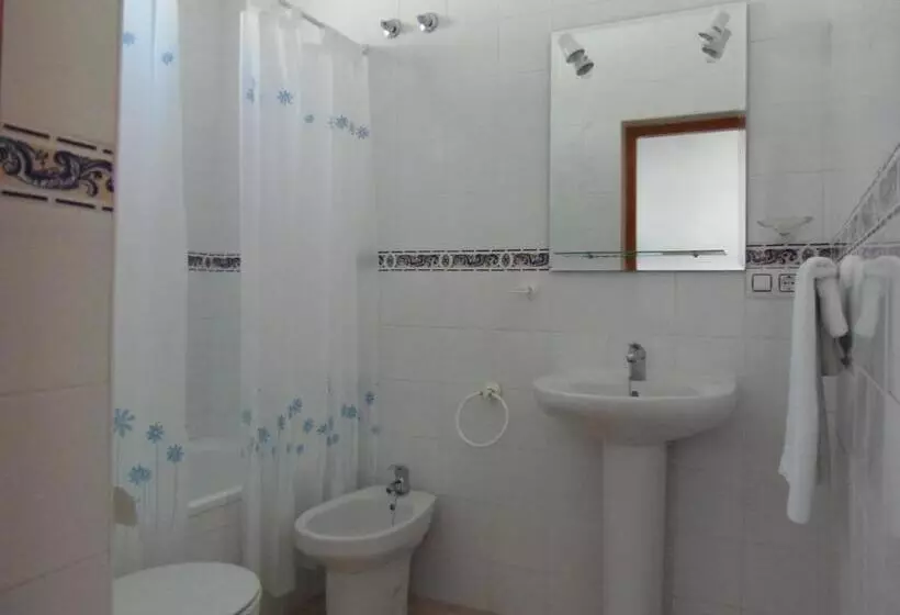 پانسیون Hostal La Parada