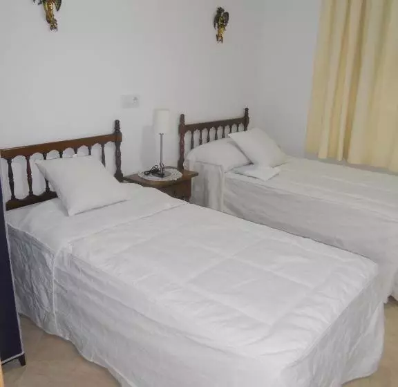 پانسیون Hostal La Parada