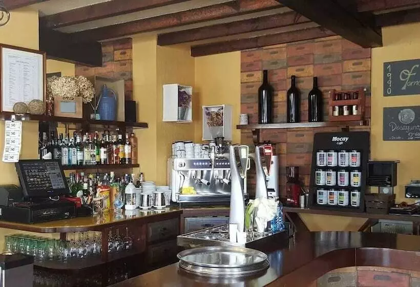 Majatalo Hostal O Forno