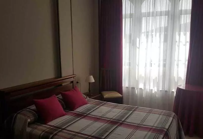 Majatalo Hostal O Forno