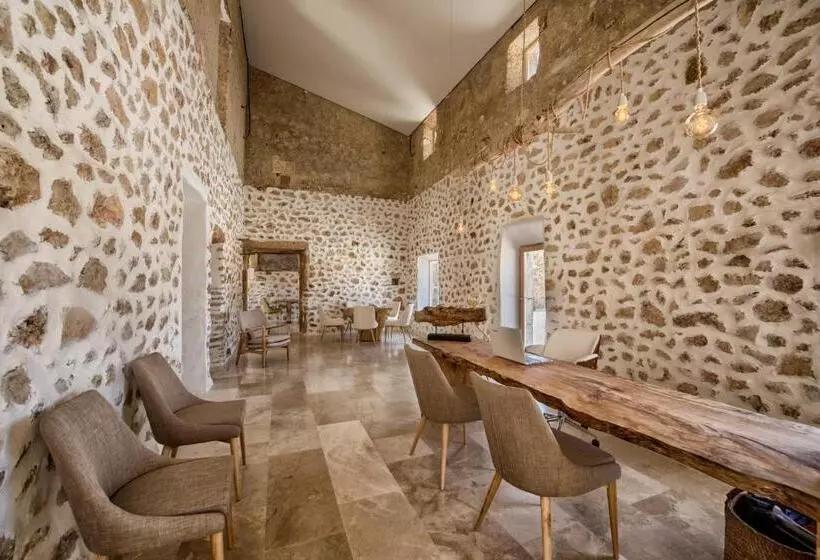 Hotelli Es Lligats Agroturismo   Adults Only