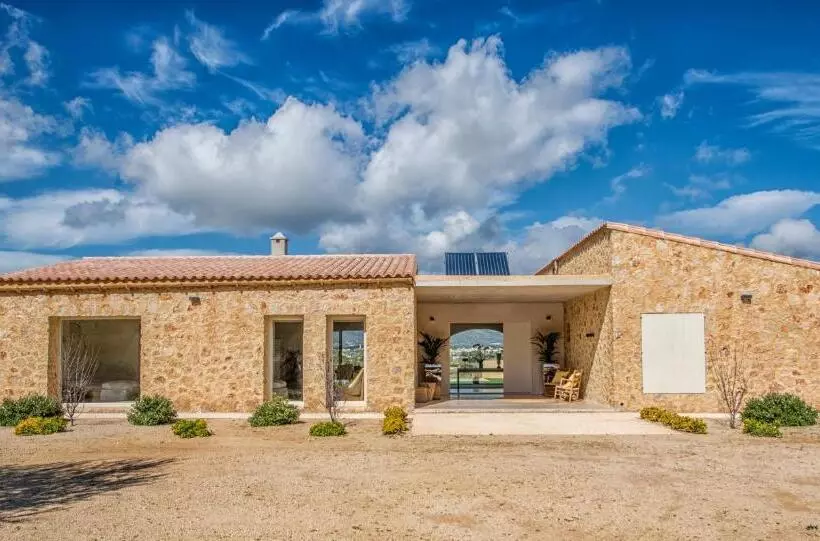 Hotelli Es Lligats Agroturismo   Adults Only