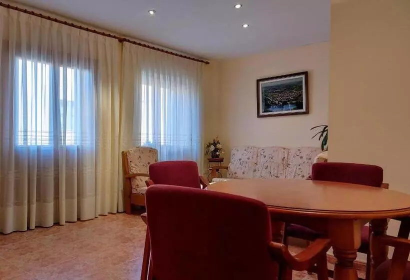 ペンション Hostal Castilla